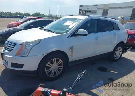 2015 Cadillac Srx Luxury Collection z USA, uszkodzony, nr VIN 3GYFNEE3XFS556548